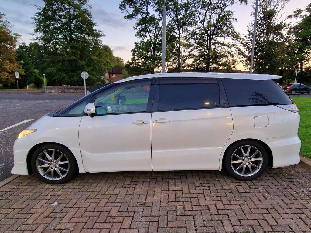 Toyota Estima 2009