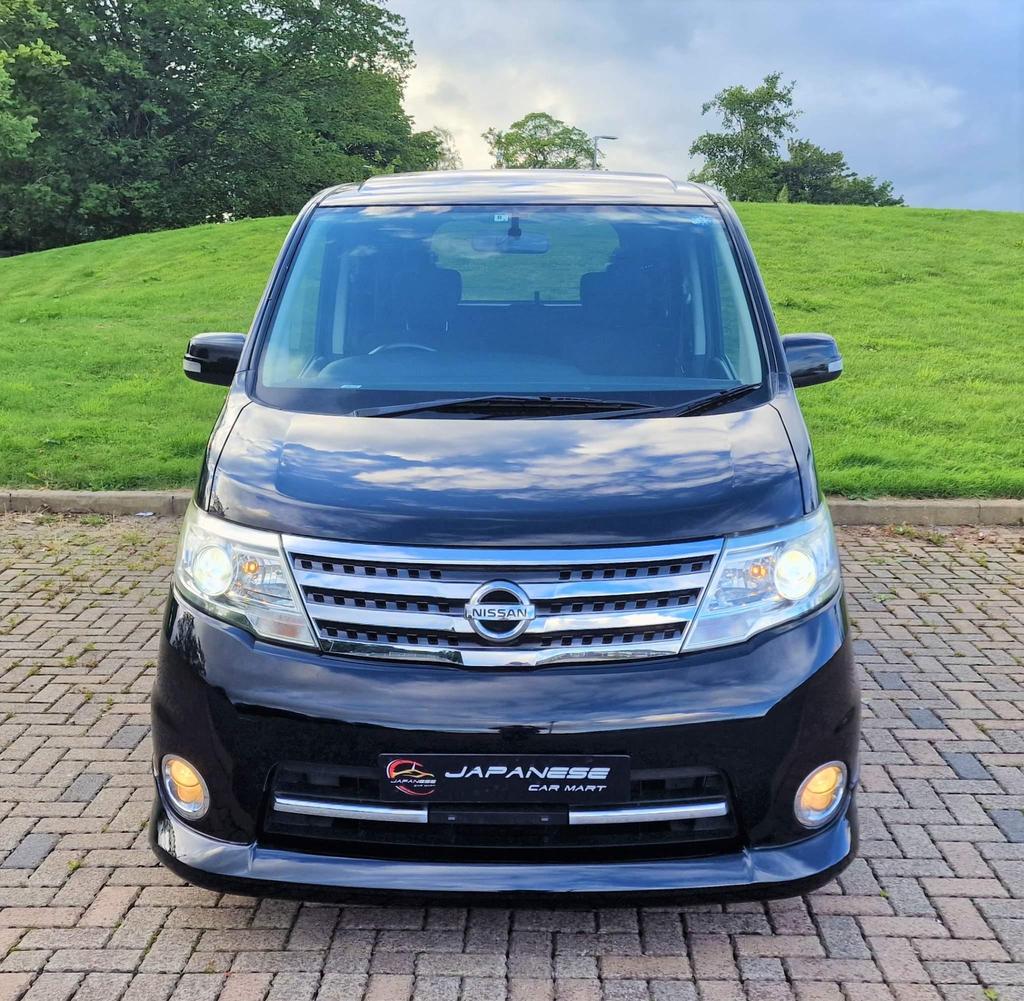 2010 Nissan Serena Automatic 8 Seater