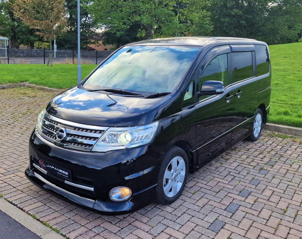 2010 Nissan Serena Automatic 8 Seater