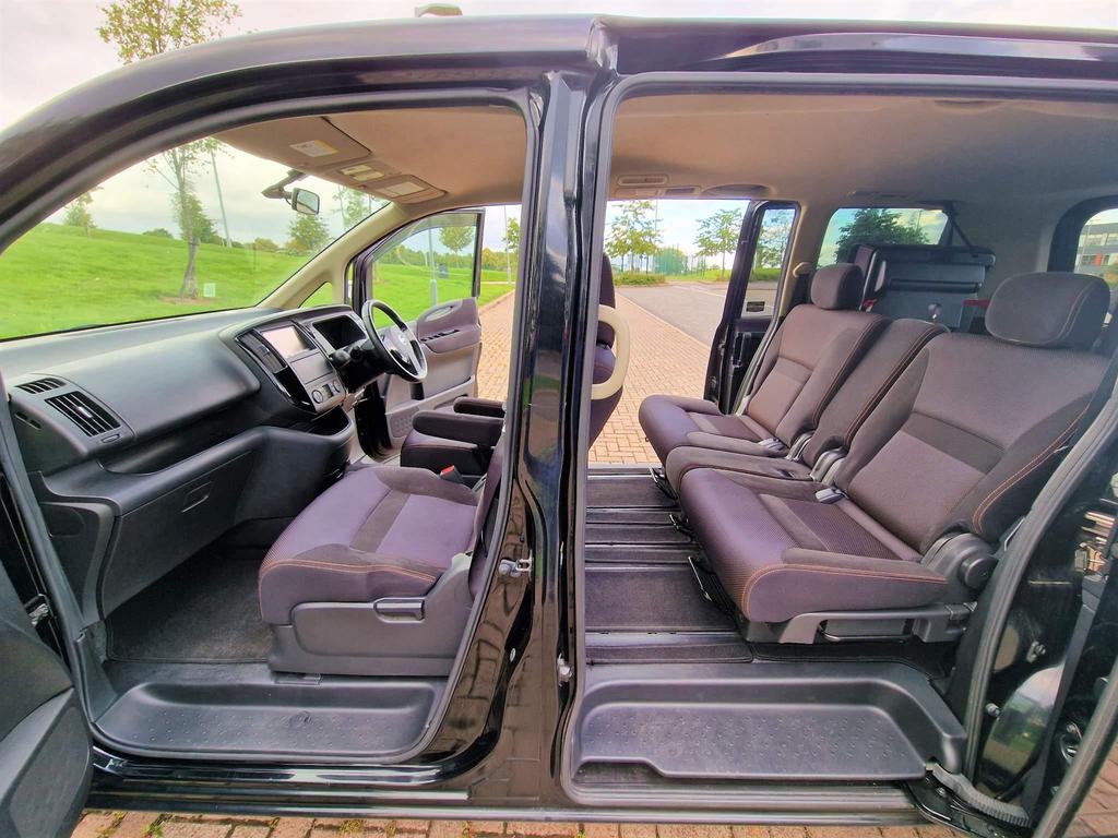 2010 Nissan Serena Automatic 8 Seater