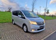 2012 Nissan serena