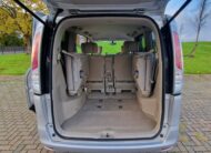 2012 Nissan serena