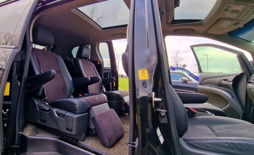 2013 Toyota Estima