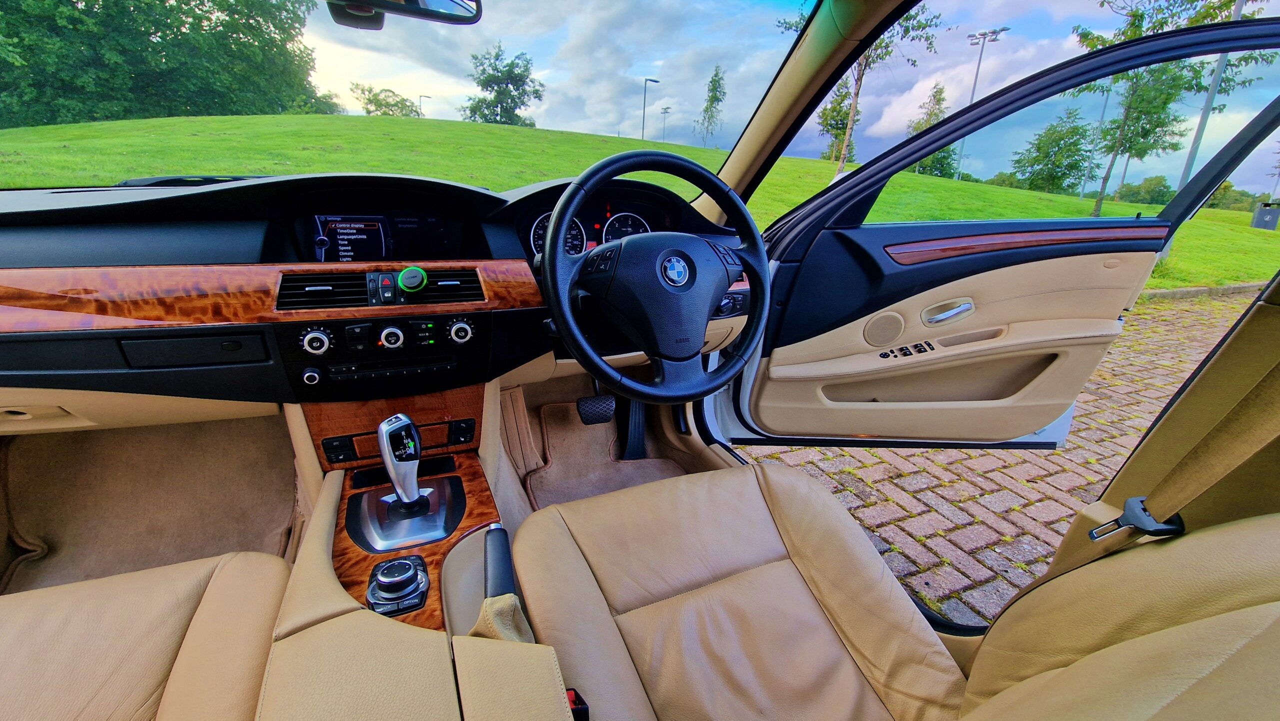 2009 BMW 520d Automatic Business Edition