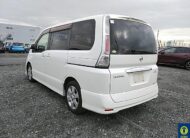 2010 Nissan Serena Automatic 8 Seater