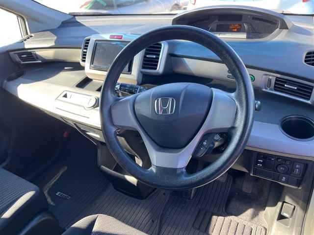 2012 Honda Freed Hybrid