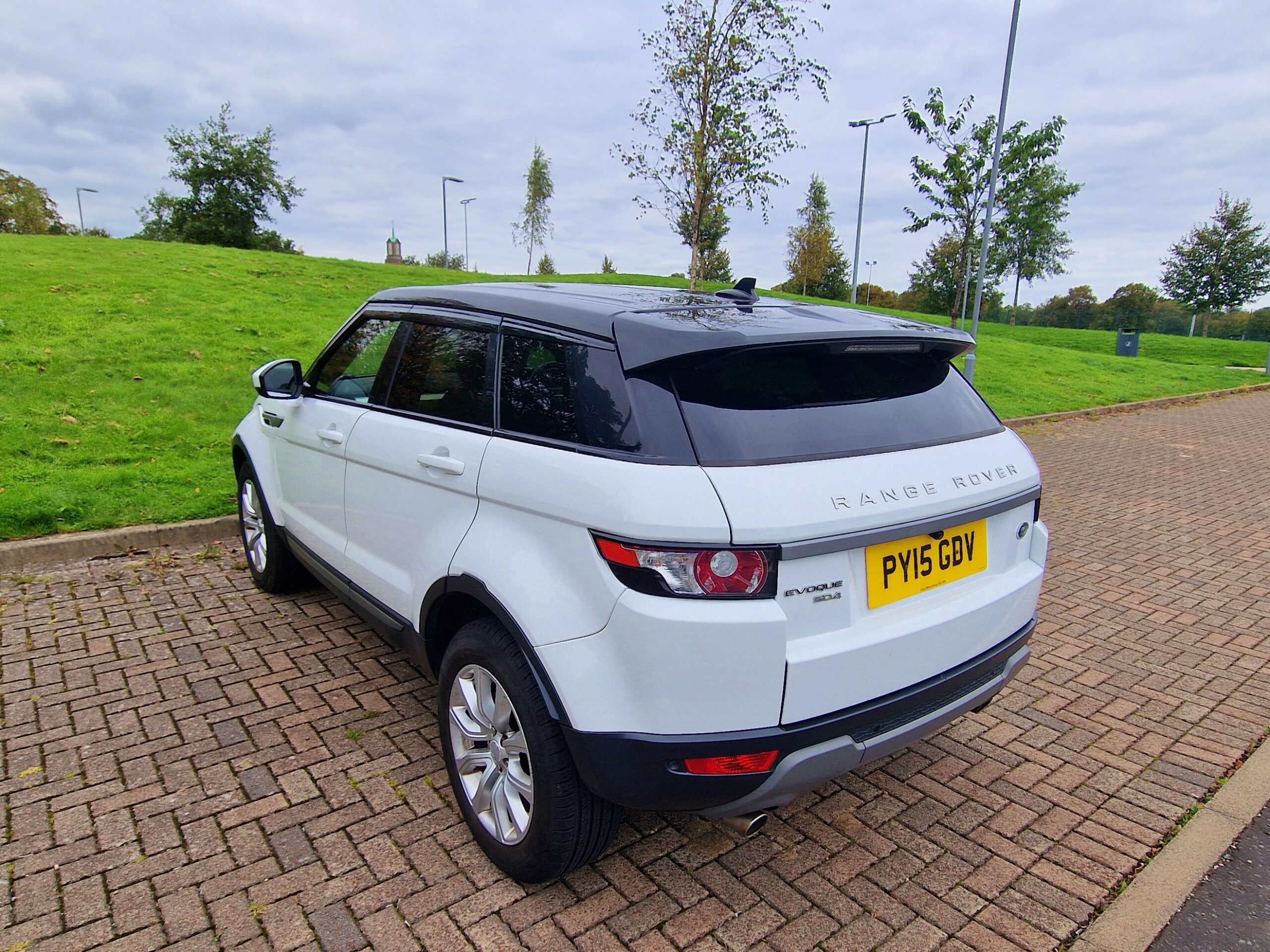 LAND ROVER RANGE ROVER EVOQUE 2.2 SD4 Pure 5dr Auto