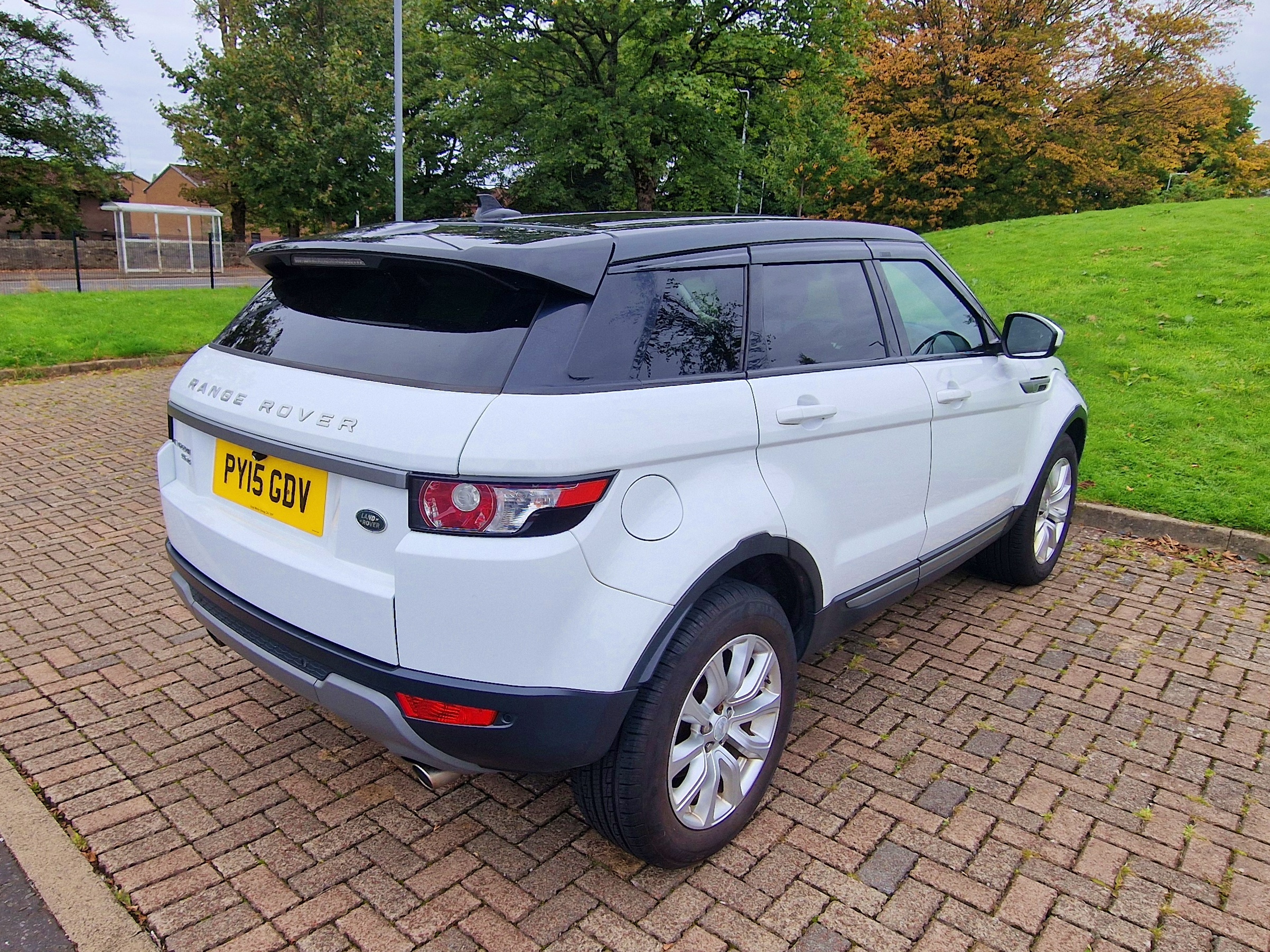 LAND ROVER RANGE ROVER EVOQUE 2.2 SD4 Pure 5dr Auto