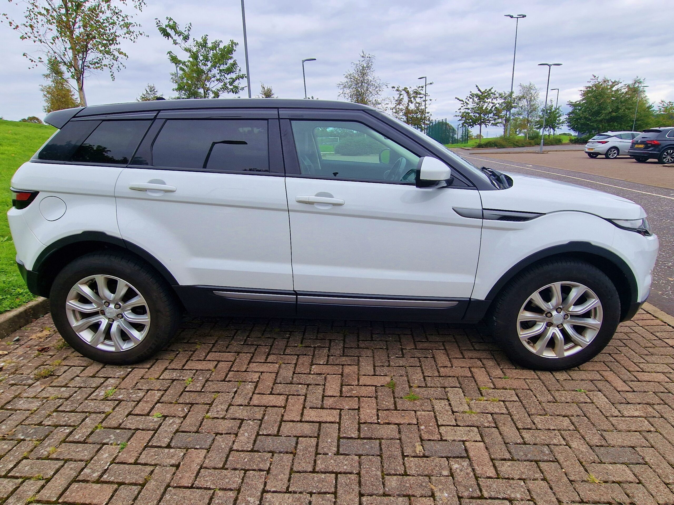 LAND ROVER RANGE ROVER EVOQUE 2.2 SD4 Pure 5dr Auto