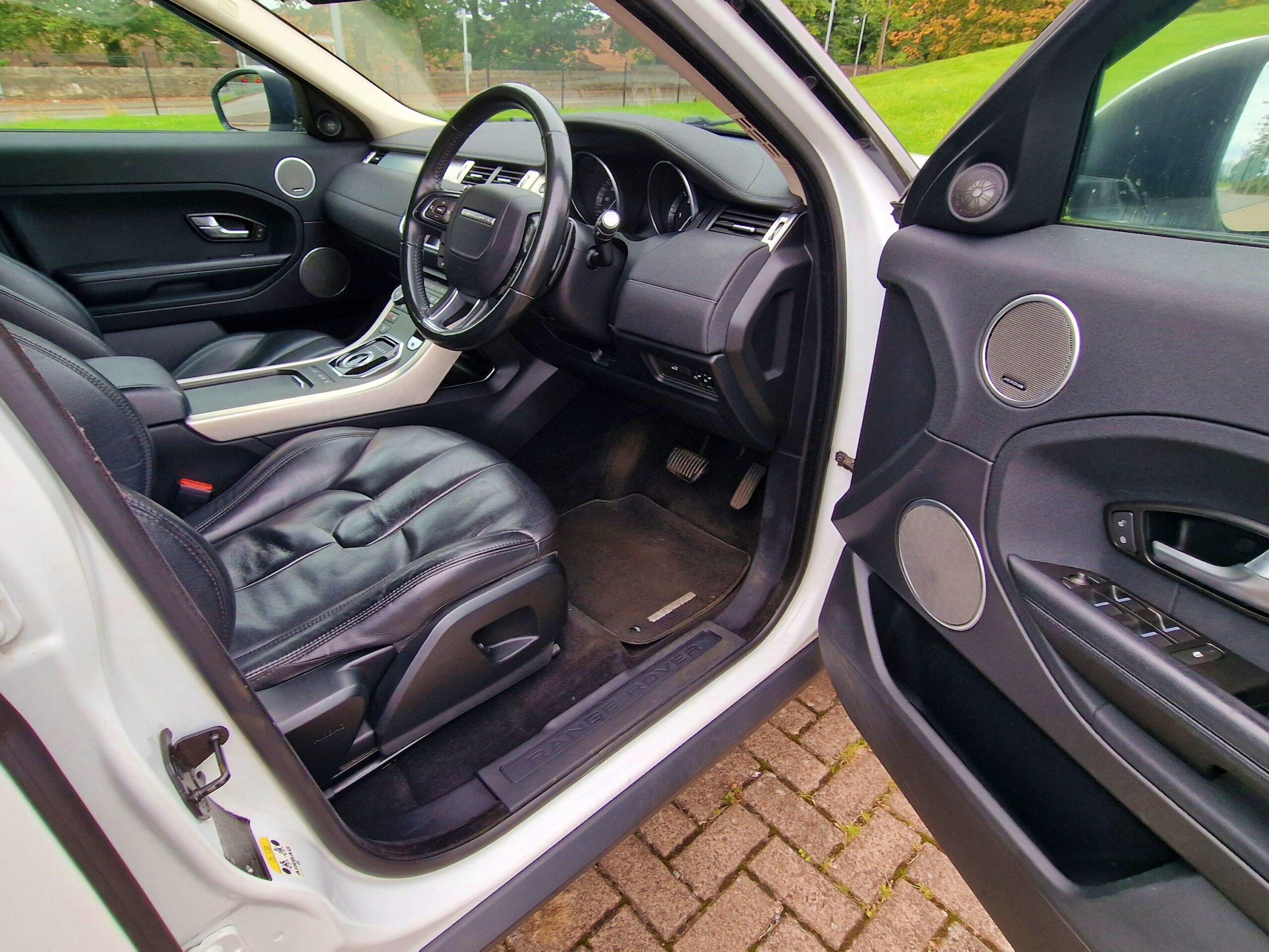 LAND ROVER RANGE ROVER EVOQUE 2.2 SD4 Pure 5dr Auto