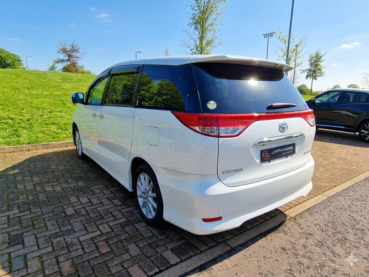 2010 Toyota Estima