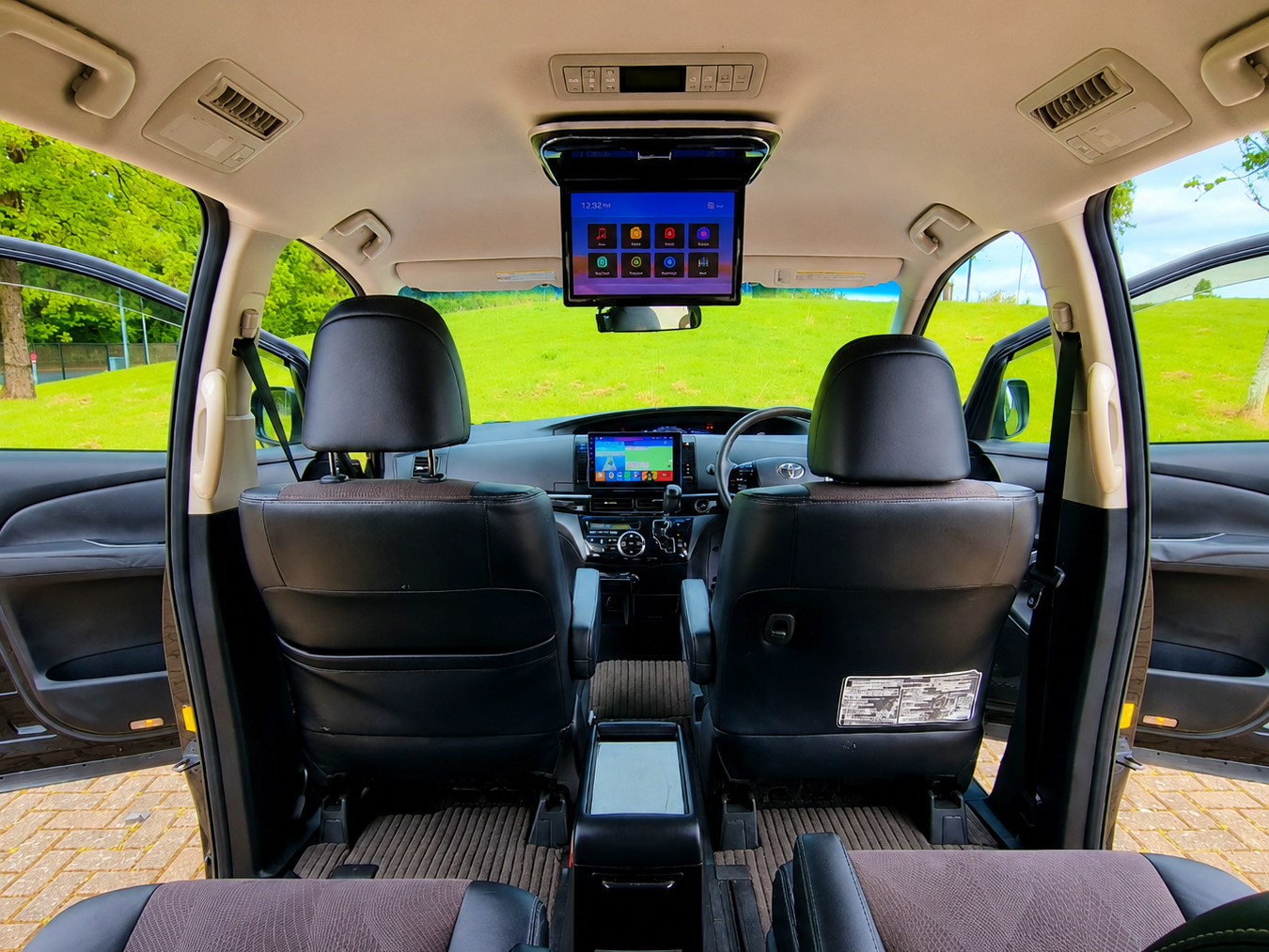2013 Toyota Estima Automatic