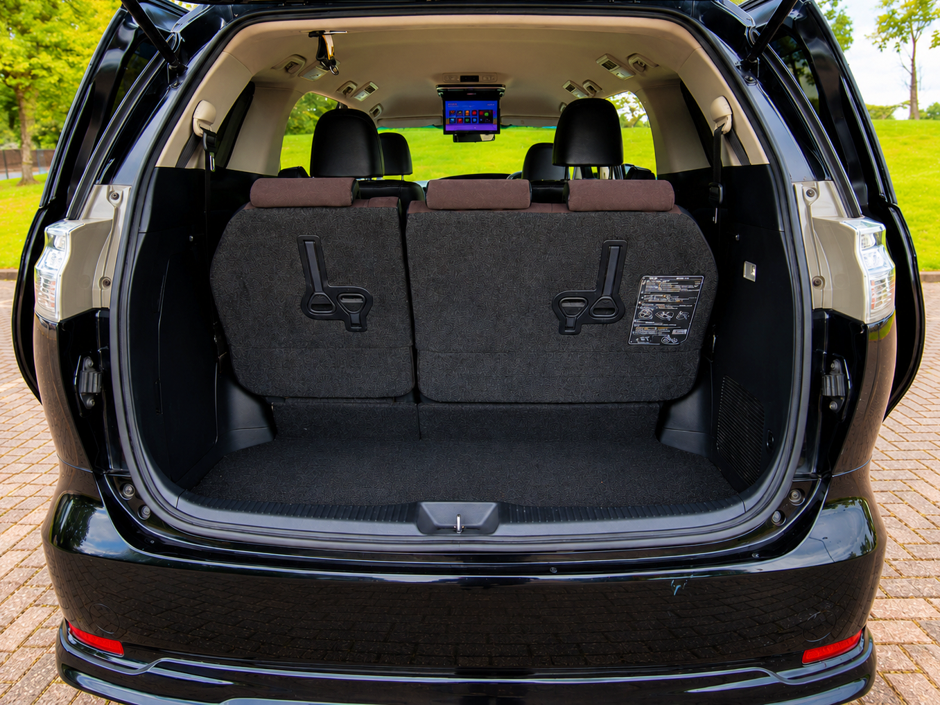 2013 Toyota Estima Automatic