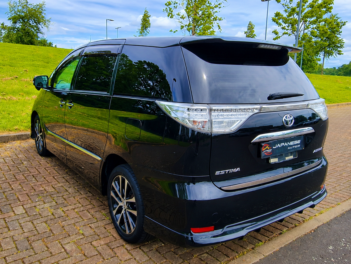 2013 Toyota Estima Automatic