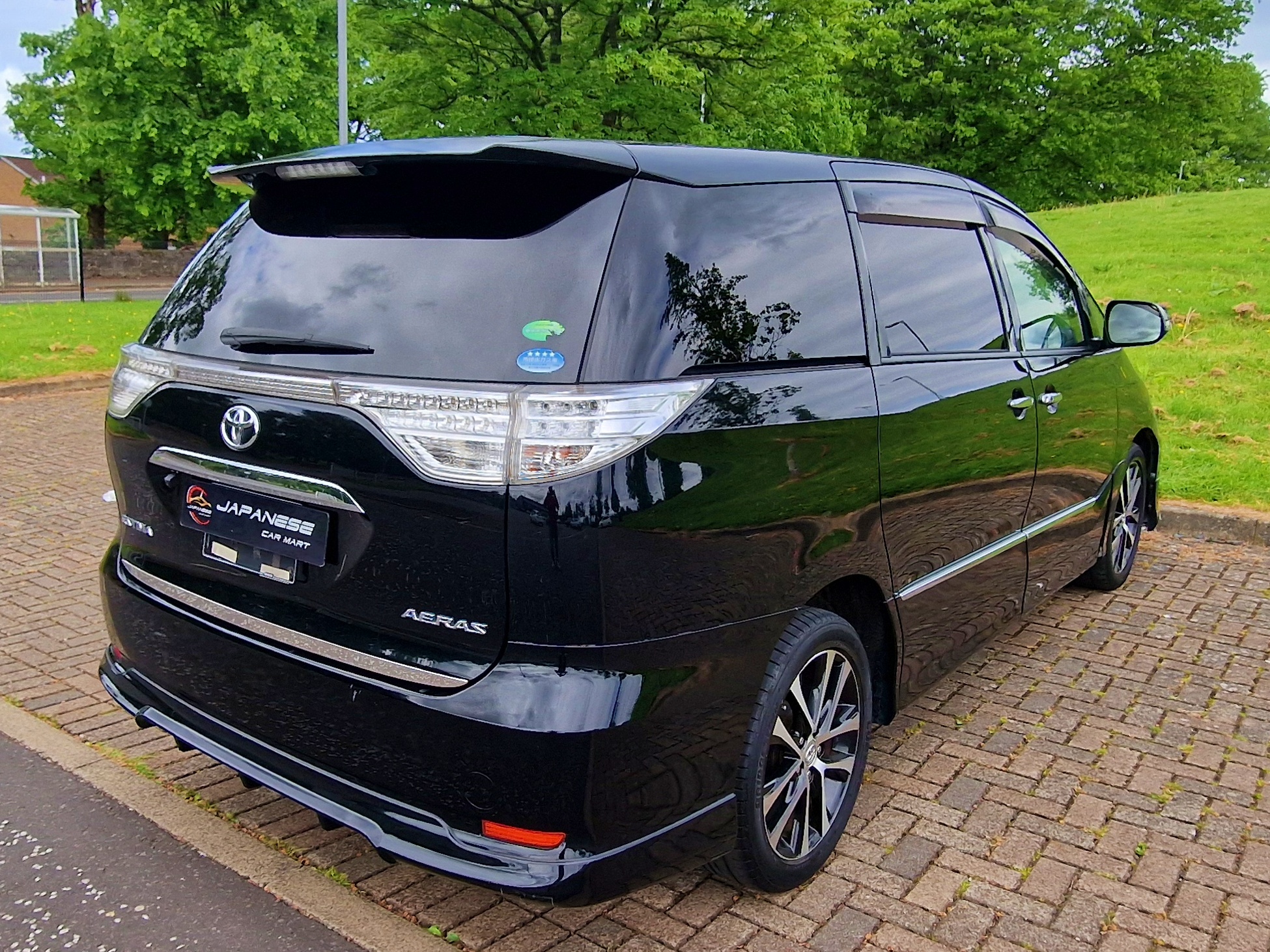2013 Toyota Estima Automatic